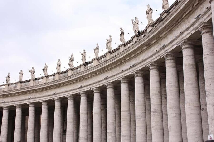 Rome: Complete Tour of St. Peter's Basilica & Dome's Access - Inside the Basilica: scale, gold ceilings, and the art anchors