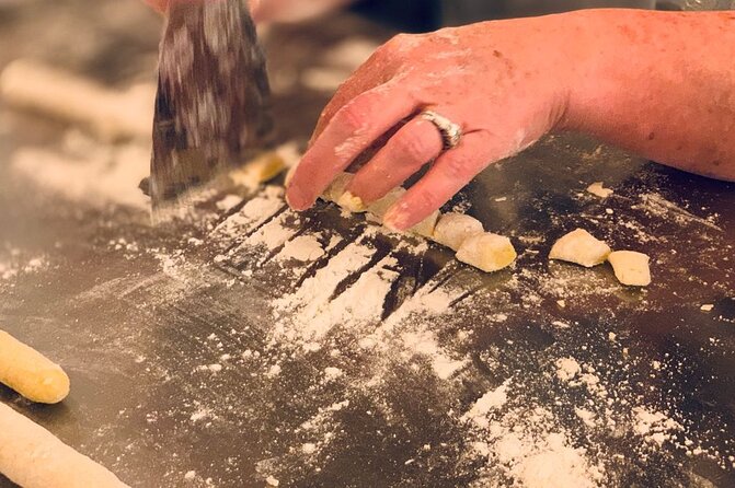 Rome Cooking: Pasta & Tiramisu Making, Free-Flowing Fine Wine - Why this 3-hour Roman class feels like a real meal