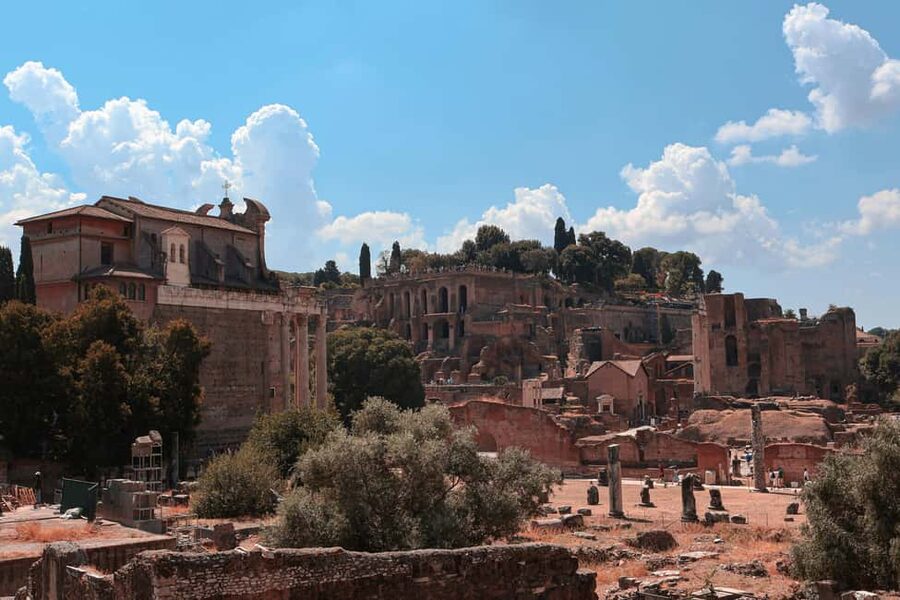 Rome: Domus Aurea Guided Tour and Virtual Reality Experience - The 70-minute guided portion: what you actually see