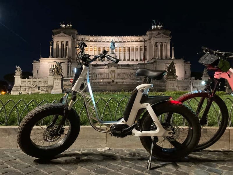 Rome: E-Bike Sunset Tour with Pizza Option - Pantheon and Capitoline Hill: Finishing With the Classics