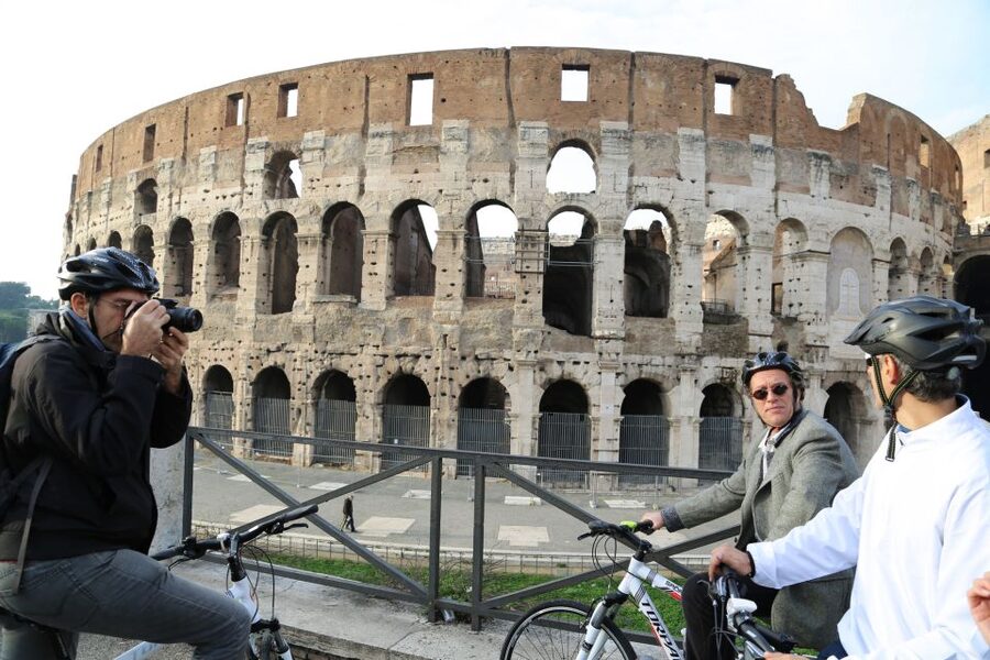 Rome E-Bike Tour – Small Group, Safe Route & Local Guide - Colosseum and Roman Forum Area: Big Sights, Managed Pace