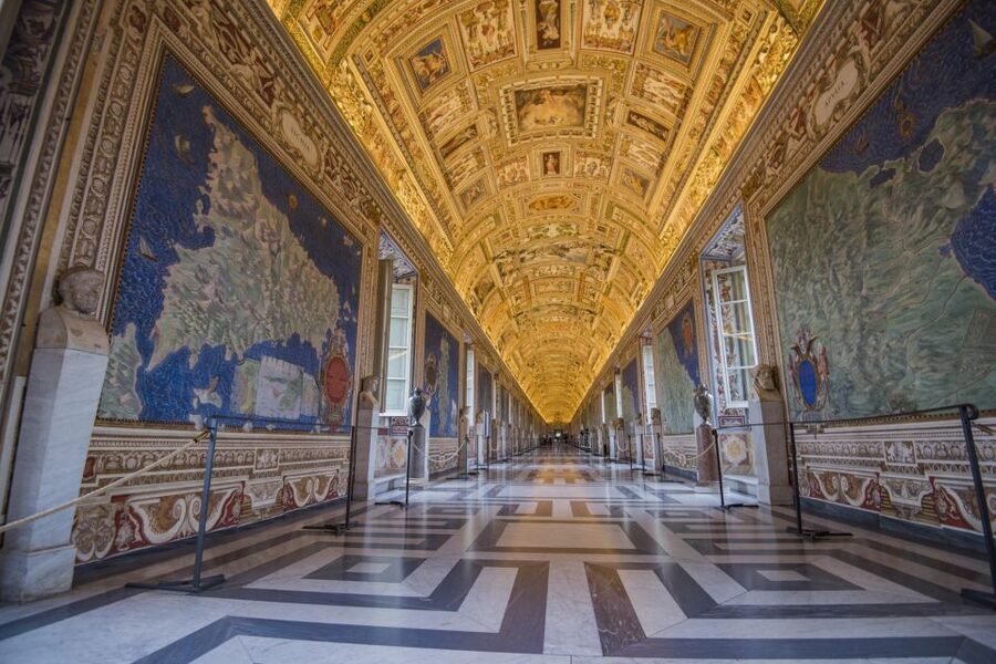 Rome: Early-Entry Vatican Museums & Sistine Chapel Tour - Vatican Museums highlights: where the guide earns their fee
