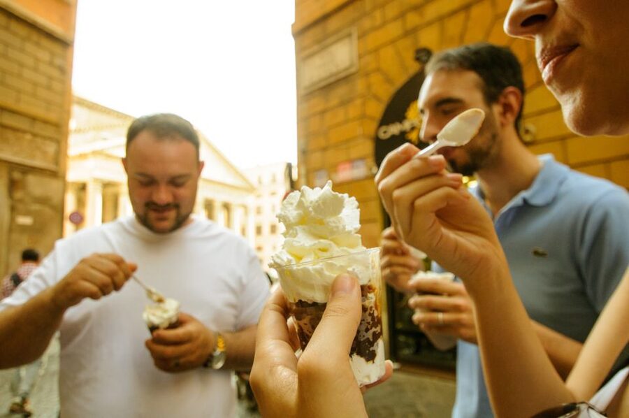 Rome: Espresso, Gelato and Tiramisù Tasting Tour - Gunther gelateria: learn to spot real gelato quality