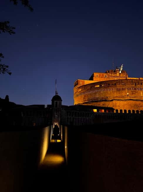 Rome: Evening Tour of Passetto di Borgo and Audio Guide App - After Hours on Fortified Stone: Why This Tour Works