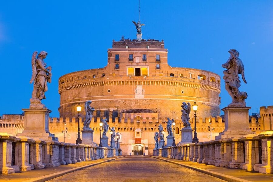 Rome: Experience the Magic of Castel Sant'Angelo - Castel SantAngelo in 2 hours, how to see the best bits