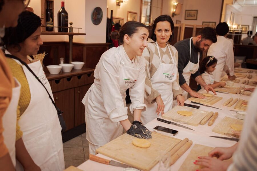 Rome: Fettuccine Pasta Cooking Class in Rome's City Center - Who should skip this class, and what to do instead