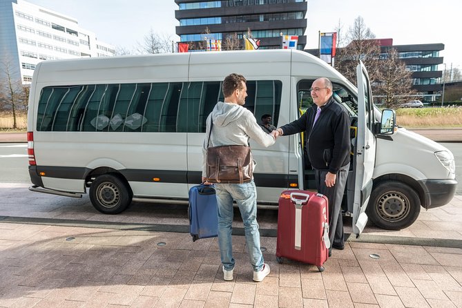 Rome Fiumicino Airport (FCO) to Rome City Hotels - Why the FCO to Rome hotel transfer beats taxis on day one