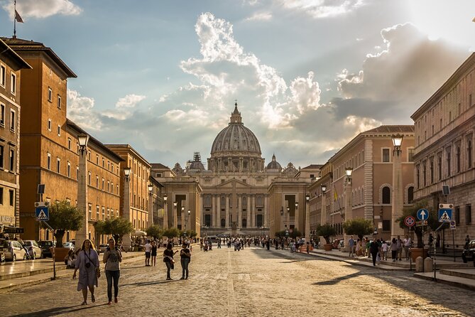Rome Fiumicino Airport Transfer in Luxury Private Transportation - Price and value: when $59.67 per person makes sense