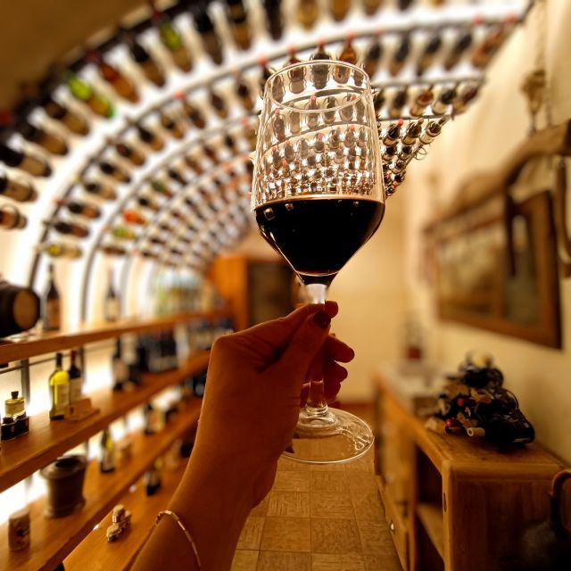 Rome Food Tasting with Wine Paring in Trastevere Experience - Trastevere logistics: finding Fabullus and timing it with your day