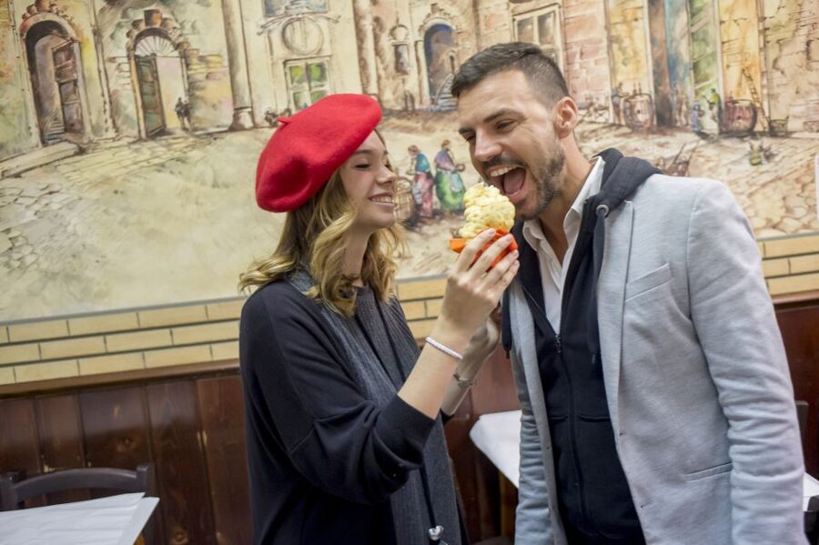 Rome: Food Tour and Wine Tasting in a Traditional Trattoria - Quick hits
