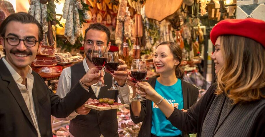 Rome: Food Tour and Wine Tasting in a Traditional Trattoria - Dar Filettaro’s Fried Baccalà And Wine: Crisp, Salty, And Very Roman