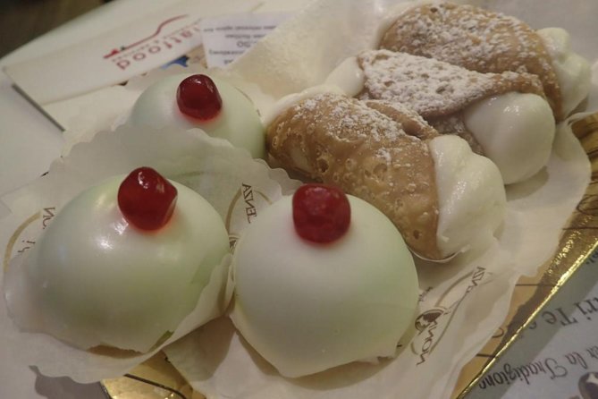 Rome Food Tour by Night in the Jewish Ghetto & Campo Marzio with Wine Tasting - Largo Argentina: temples, Julius Caesar, and the best ice cream moment