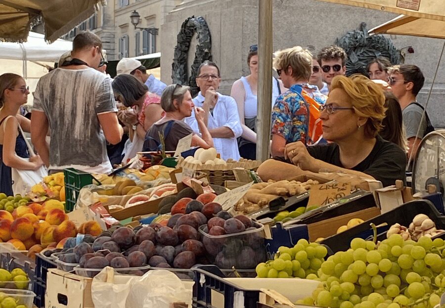 Rome: Food & Wine Tour of Campo de Fiori, Ghetto, Trastevere - Campo de’ Fiori Market Favorites and the Pizza Bianca Ritual