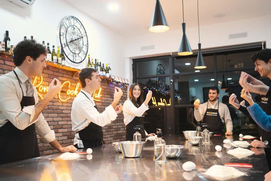 Rome: Fresh Pasta-Making Class with Italian Chef and Wine - Your 3-course experience: what you cook and eat