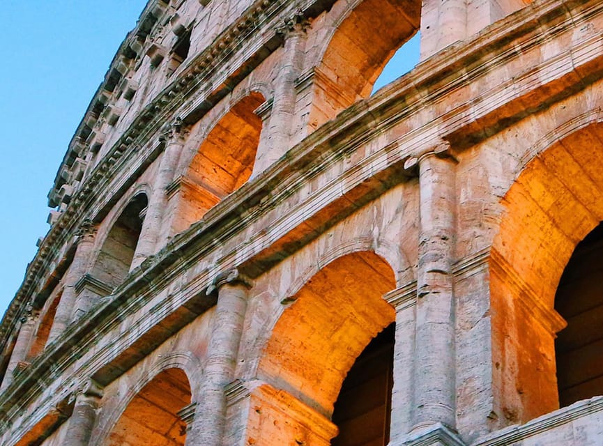 Rome: Golden Hour Expereince at the Colosseum with a Guide - The guide experience: stories, humor, and making the time count