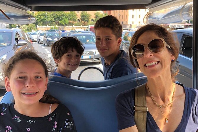 Rome Golf Cart Tour: Discover the Pinnacle Experience - Trevi and the Spanish Steps, photo stops with real geography