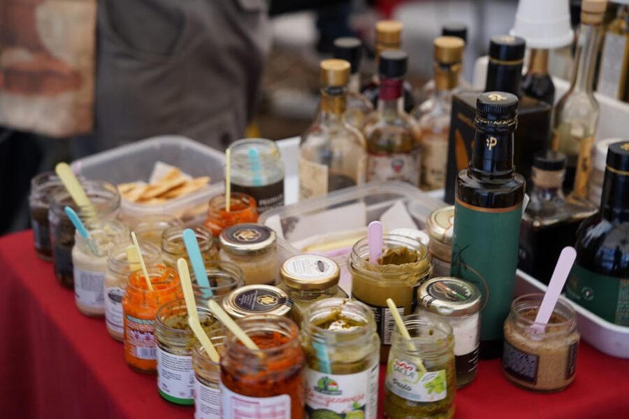 Rome: Guided City Food Tour by Vespa and Tastings - Campo de Fiori Market Area: Where the City’s Energy Shows