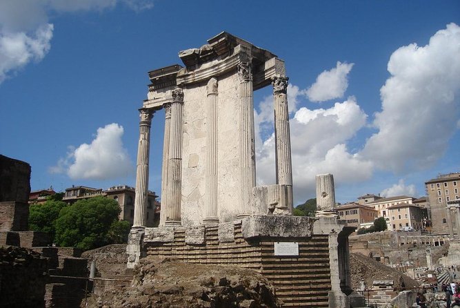 Rome: Guided Group Tour of Colosseum, Roman Forum & Palatine Hill - Roman Forum Stop: From Marketplace to Government Hub