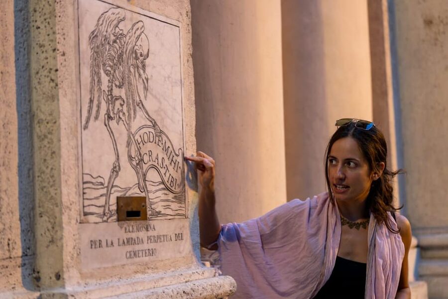 Rome: Guided Haunted Rome Ghost Tour with Dowsing Rods - Via Giulia and the Brotherhood of Mercy connection