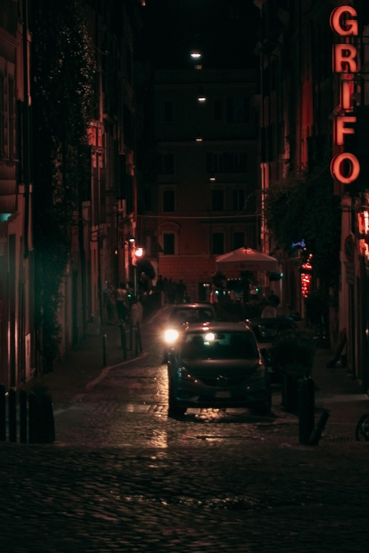 Rome: Guided Haunted Rome Ghost Tour with Dowsing Rods - Getty III’s kidnapping and why this tour picks its crime stories well
