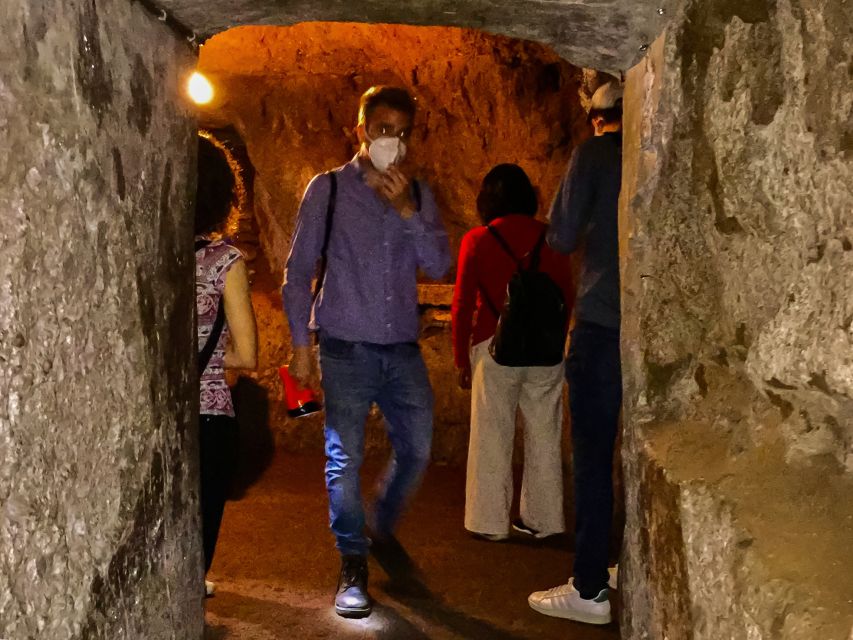 Rome: Guided Roman Catacombs Tour with Transfers - The maze walk across four levels, and how to handle the underground feel