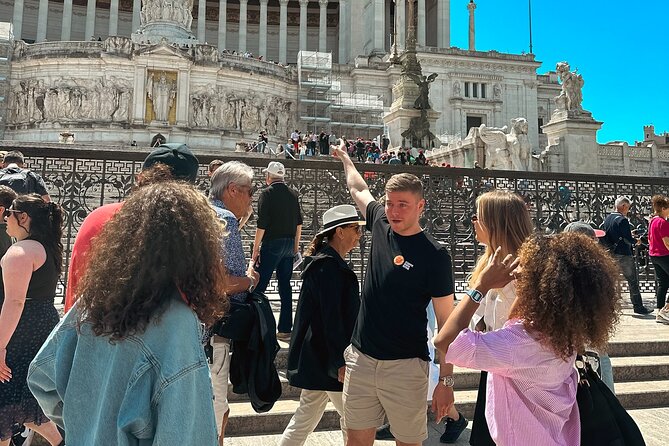 Rome: Guided Small Group Walking Tour of City Highlights - Stop 4: Piazza Navona Finale, Where You Can Eat and Re-Enter the Day