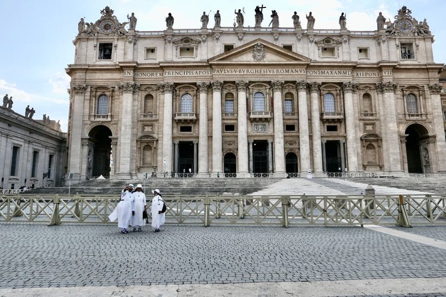 Rome: Guided Tour of St. Peter's Basilica with Dome Climb - Inside St. Peter’s Basilica: marble, ceilings, and the reason it took 150 years