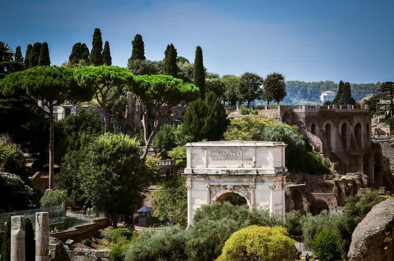 Rome: Guided Tour of the Colosseum, Forum and Palatine hill - Palatine Hill: myth, imperial residences, and views over the Forum