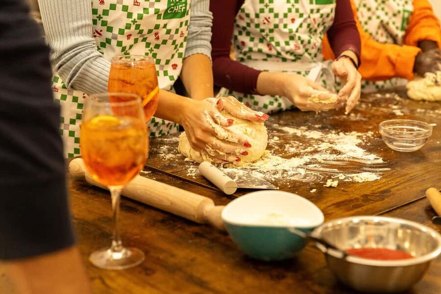 Rome: Hands-On Pizza Cooking Class with Spritz Mixology - Key things to know before you book