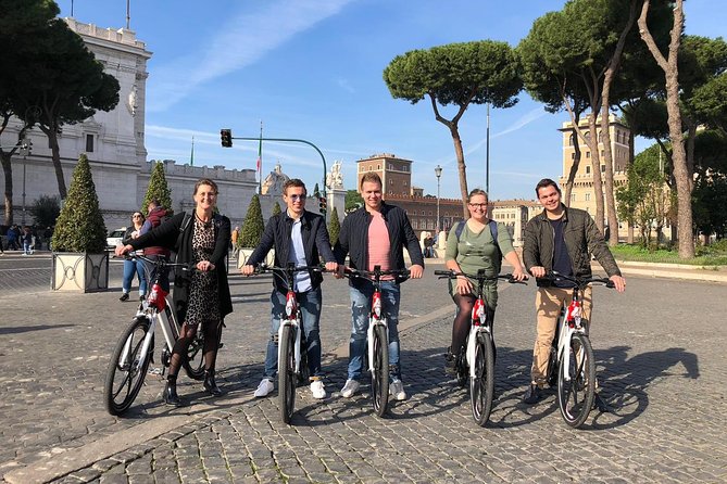 Rome Highlights Bike Tour 3 Hour City Cycling Experience - Meeting at Via Cavour, Then Rolling Into the City