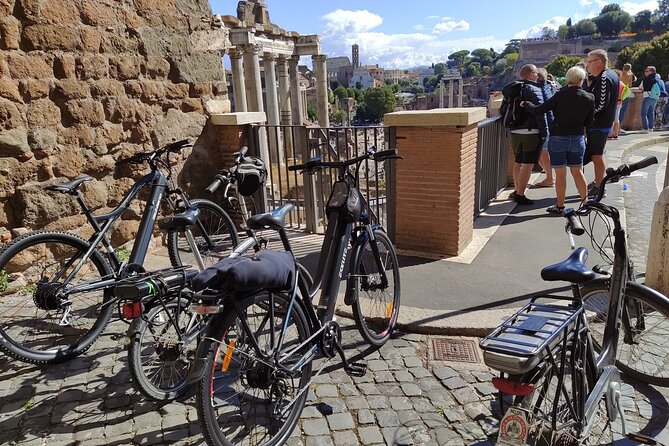 Rome Highlights by E-Bicycle Small group - Giardino degli Aranci viewpoint with orange trees