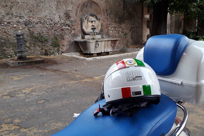 Rome Highlights by Vespa Private guided Tour - Colosseum Stop: Photos Around the Landmark, Then You Move