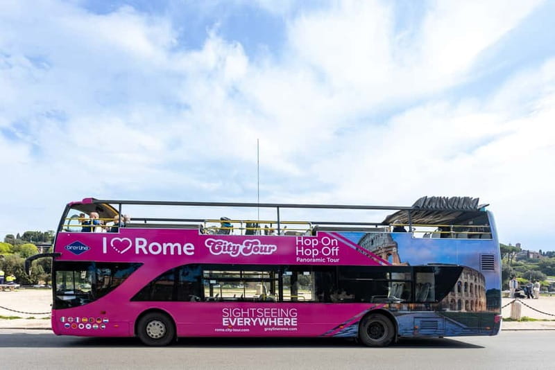 Rome: Hop-on Hop-off Sightseeing Bus Tour with Audioguide - Piazza Venezia and the Roman Forum viewpoint moment