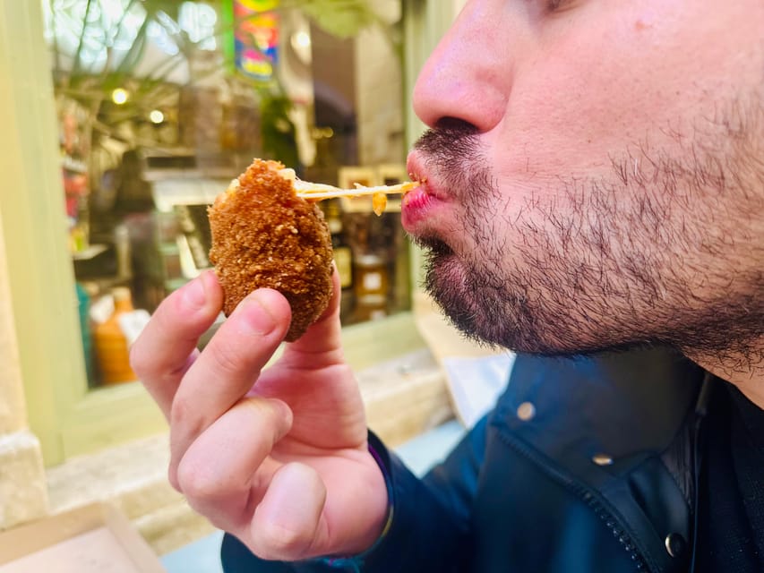 Rome: Jewish Quarter and Campo de' Fiori Street Food Tour - Starting at Campo de’ Fiori: where your snack tour begins
