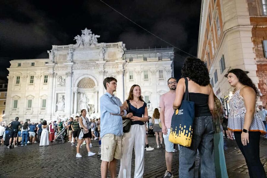 Rome: Moonlight Guided Walking Tour – Free for Kids - Should you book the moonlight walk?