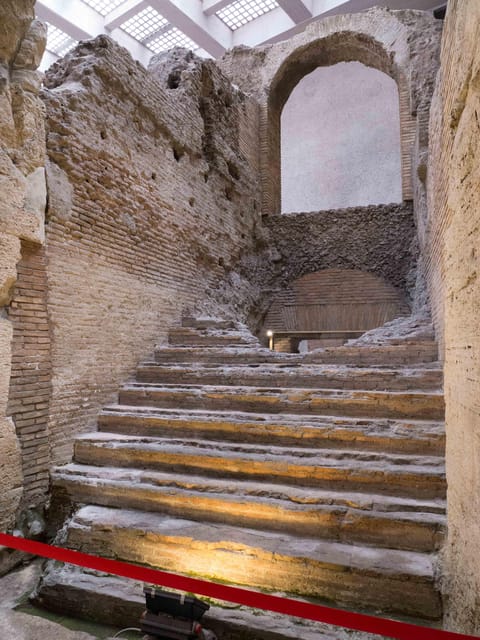 Rome: Navona Underground & Domitian Stadium Guided Tour - Meeting at Touristation Navona, right by the central fountain