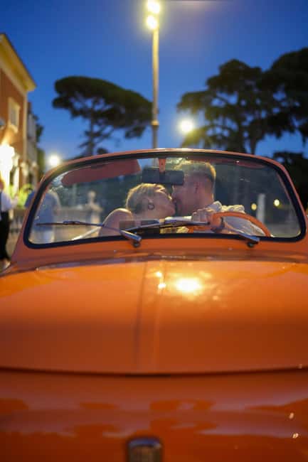 Rome: Night Photo Session in a Fiat 500 with Aperol Spritz - Fontana dell’Acqua Paola, a fountain stop with city texture