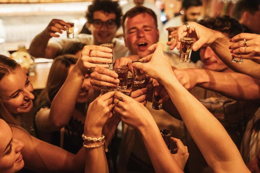 Rome: Nightlife Tour & Guided Bar Crawl with Games & Karaoke - Games and karaoke: how the fun is structured for real mixing
