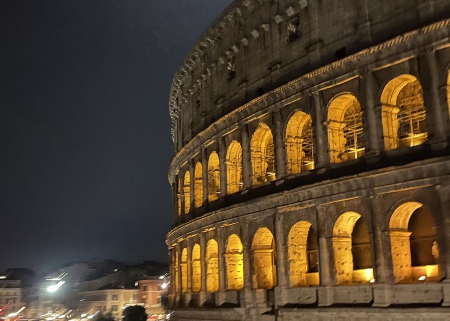 Rome: Nighttime Tour Outside the Colosseum with Local Guide - Night Walk Outside the Colosseum: the appeal and the limits
