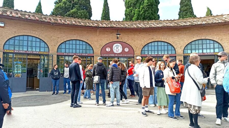Rome: Official Catacombs Guided Tour with Golf Cart Shuttle - Skip-the-line value and what $70 buys you in time saved