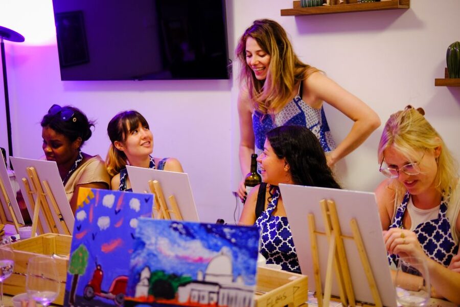 Rome: Painting Class with Unlimited Wine - Key highlights to know before you go