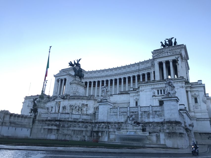 Rome: Palazzo Venezia Reserved Entrance with Museum - The 25-minute Ancient Rome video that sets the tone