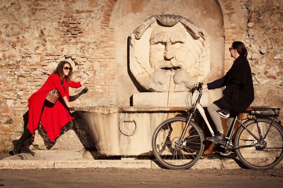 Rome: Panoramic Off-the-beaten-track Cannondale E-Bike tour - Colosseum sightseeing and the ride back to Via Labicana