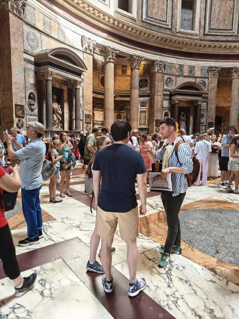 Rome: Pantheon Small-Group Guided Tour with Entry Ticket - Oculus light and shadow: the moment that changes everything