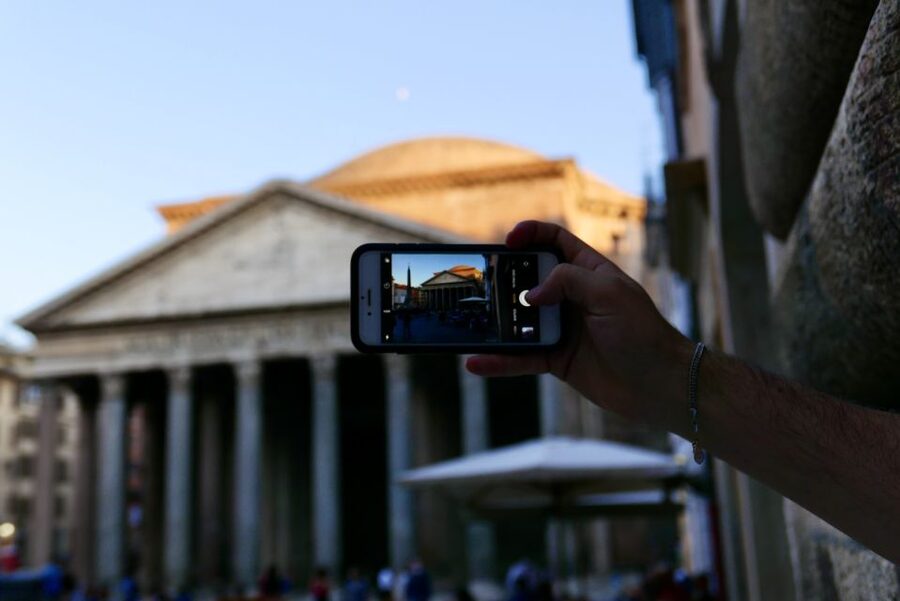 Rome: Pantheon Small Group Tour and Skip-the-Line Ticket - Dress code and church etiquette, so you can get in smoothly