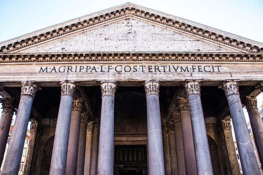 Rome: Pantheon Small Group Tour with Skip-The-Line Entry - Hearing your guide: headsets and small-group rhythm