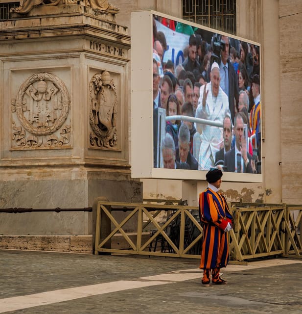 Rome: Papal Audience Tour With Reserved Access - Your Guide’s Job Begins Before the Pope Steps In