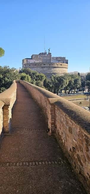 Rome: Passetto di Borgo Tour & Castel Sant’Angelo Ticket - Where the tour starts: Via del Mascherino meeting point