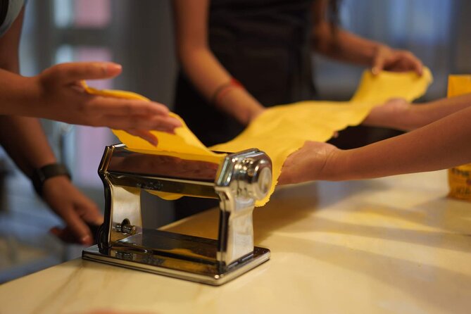 Rome Pasta Making Class with Italian Sauces and Wine Included - Dietary needs and private upgrades: where this class is genuinely flexible