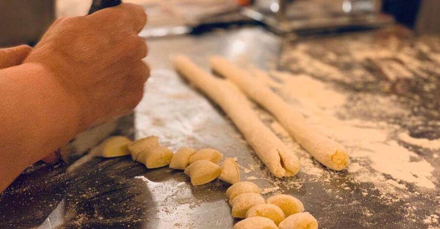 Rome: Pasta & Tiramisu Class with Free Flowing Fine Wine - Rome Pasta and Tiramisu Cooking Class: What This Is Really Like